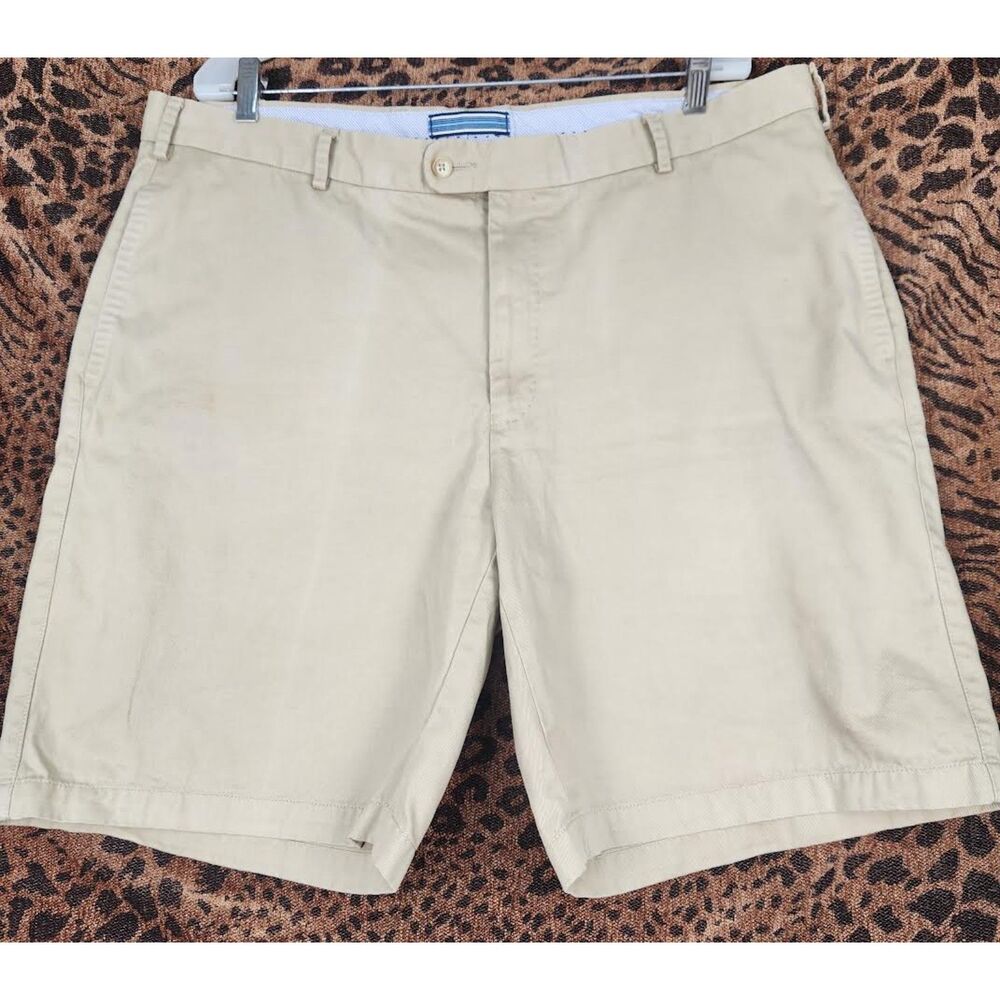 Peter Millar Men's Chino Shorts Size 40  Preppy Classic Golf Athleisure